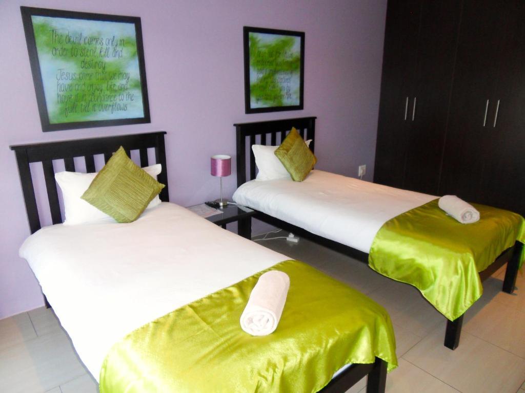 Haus Holzapfel Hotel Beaufort West Phòng bức ảnh