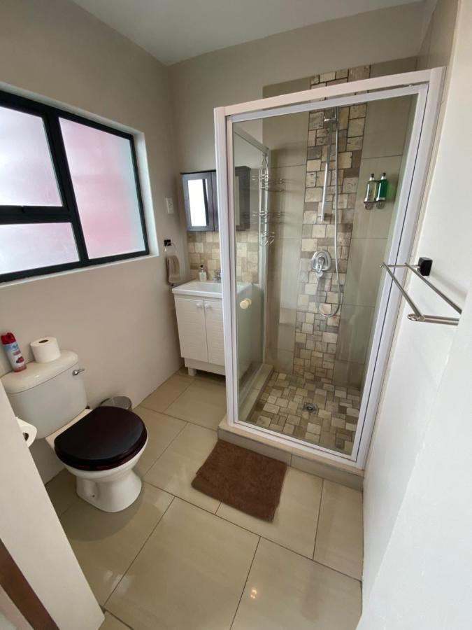 Haus Holzapfel Hotel Beaufort West Ngoại thất bức ảnh